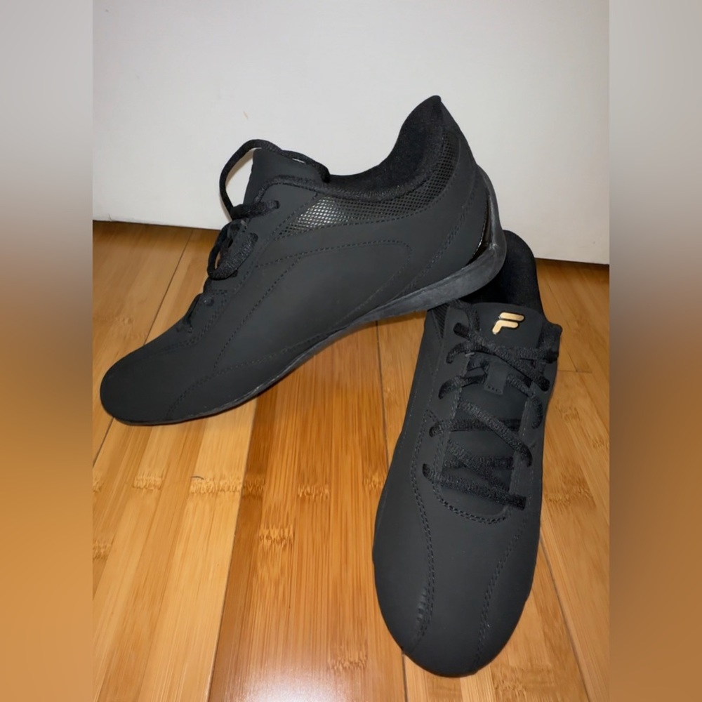 NEW |  Size US 10 - FILA Women's Black Athletic Shoes